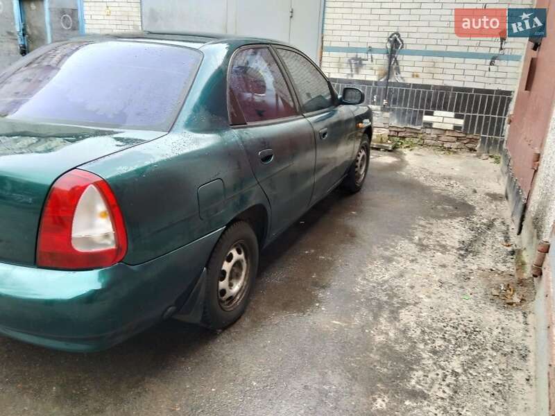 Daewoo Nubira 1998