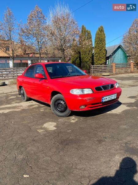Седан Daewoo Nubira 1998 в Бердичеве