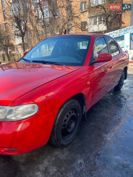 Седан Daewoo Nubira 1998 в Бердичеве