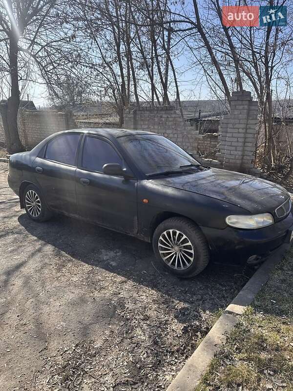 Седан Daewoo Nubira 1998 в Барвенкове