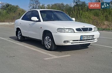 Седан Daewoo Nubira 1998 в Ирпене