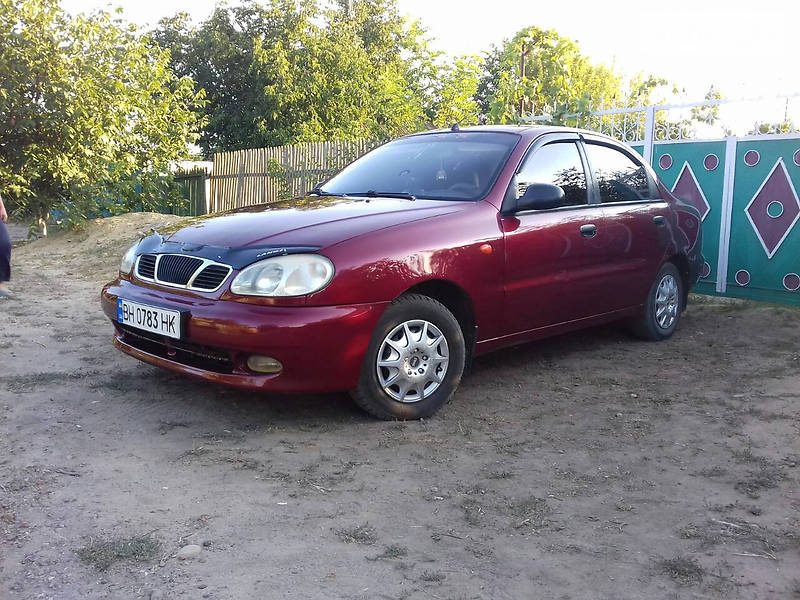 Седан Daewoo Sens 2003 в Черноморске