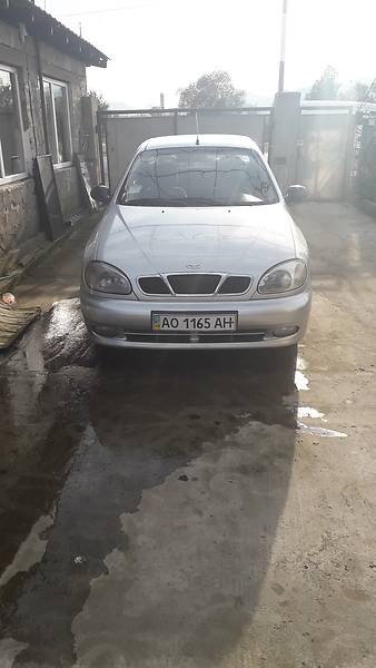 Седан Daewoo Sens 2006 в Хусте