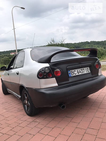 Седан Daewoo Sens 2004 в Дрогобичі