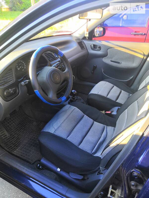 Седан Daewoo Sens 2006 в Горишних Плавнях