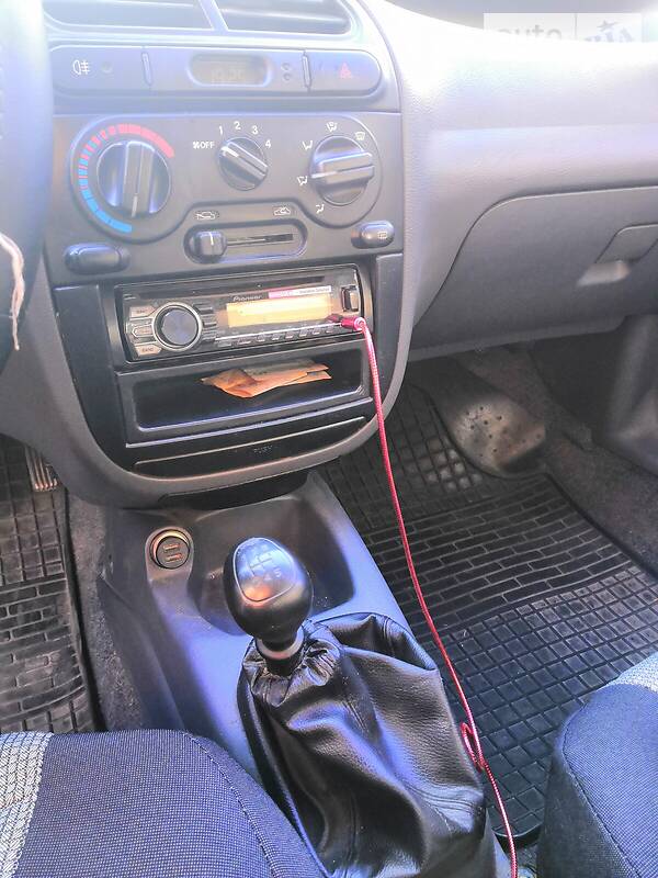 Седан Daewoo Sens 2006 в Горишних Плавнях