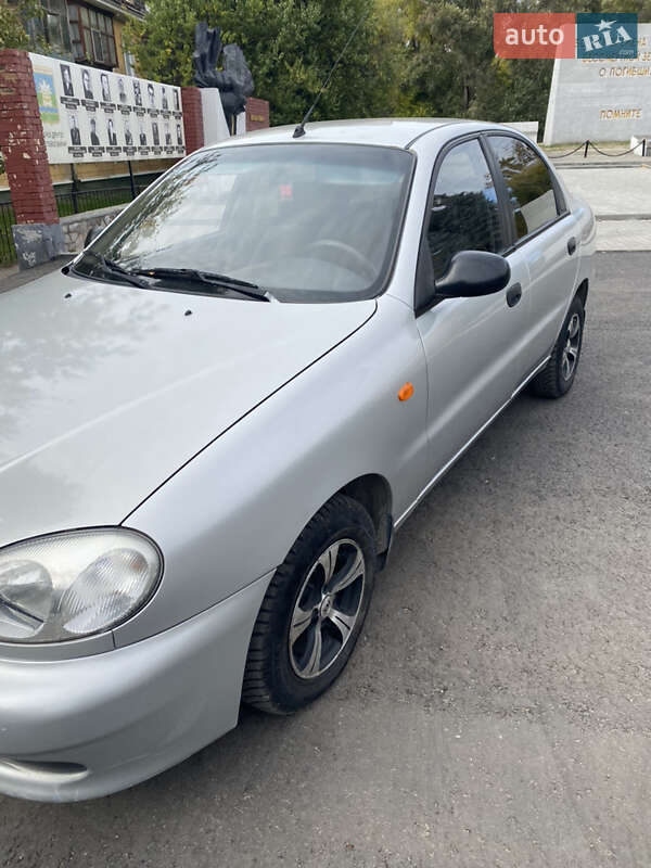 Седан Daewoo Sens 2007 в Новомосковську