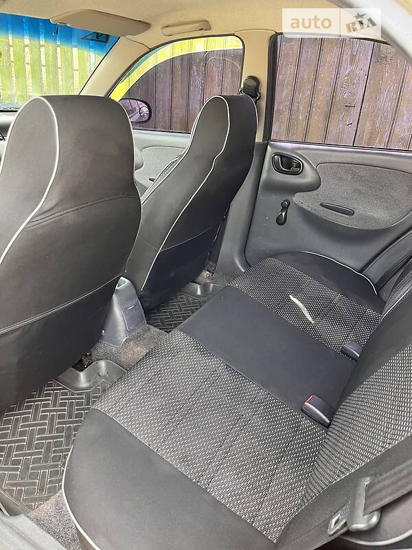 Седан Daewoo Sens 2005 в Черкасах