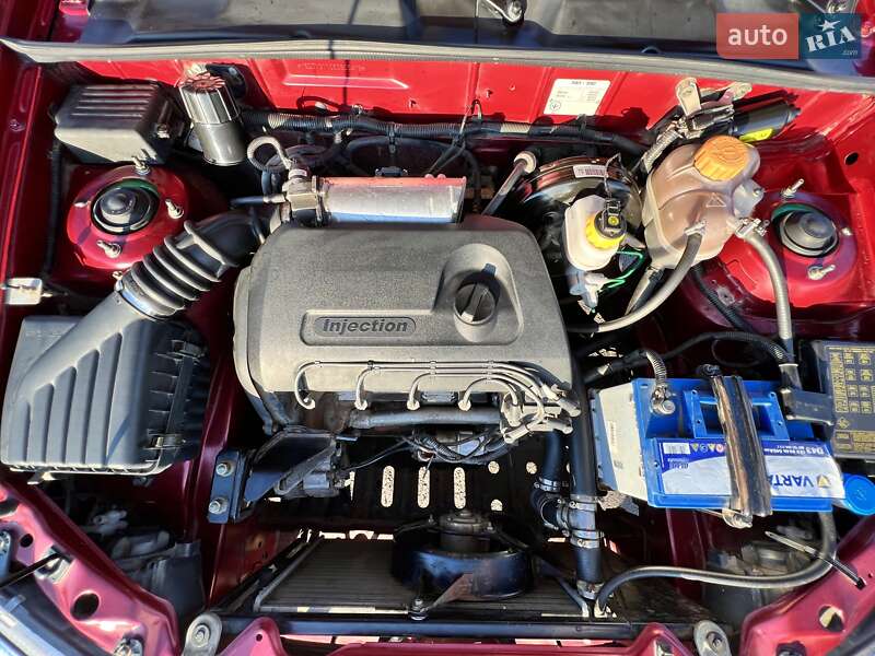 Седан Daewoo Sens 2006 в Рівному