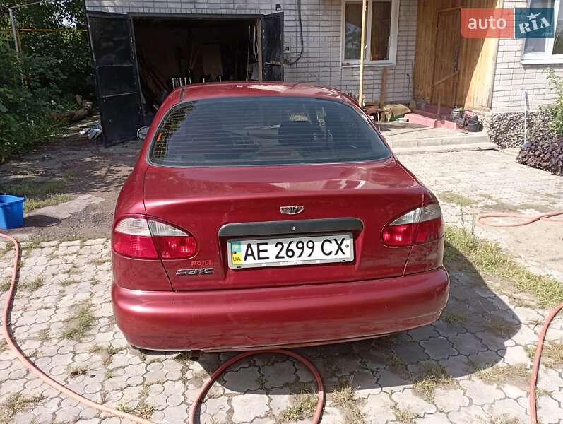 Седан Daewoo Sens 2003 в Дніпрі