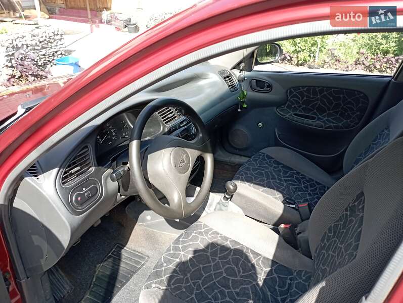 Седан Daewoo Sens 2003 в Дніпрі