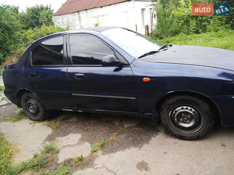 Седан Daewoo Sens 2002 в Желтых Водах