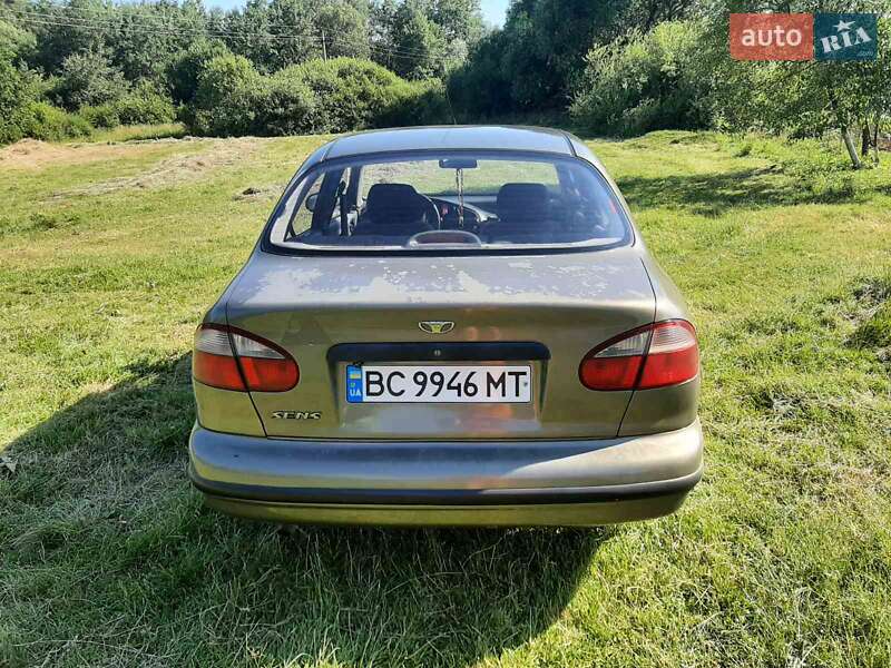 Седан Daewoo Sens 2004 в Львове
