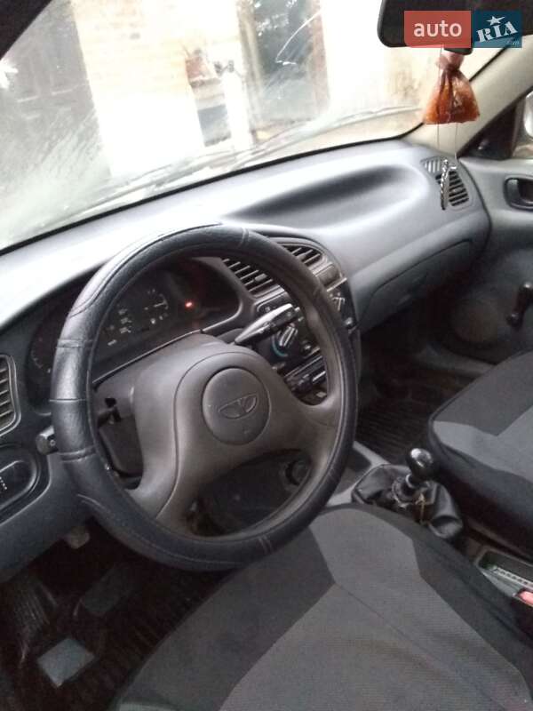 Седан Daewoo Sens 2004 в Дергачах