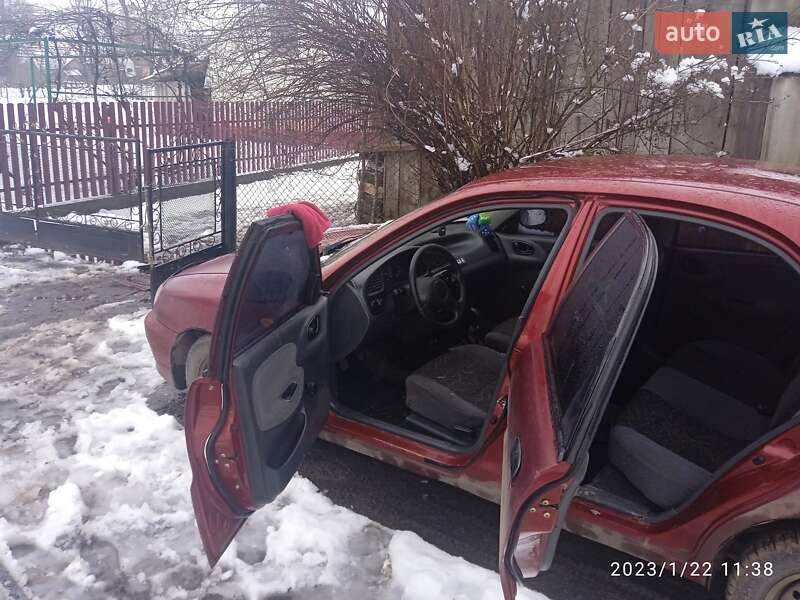 Седан Daewoo Sens 2006 в Мостиській