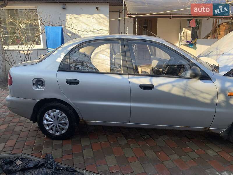 Седан Daewoo Sens 2004 в Чернігові