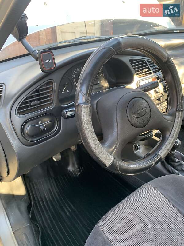 Седан Daewoo Sens 2004 в Чернігові