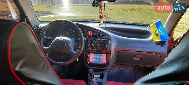 Седан Daewoo Sens 2006 в Косове