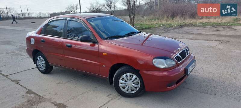 Седан Daewoo Sens 2002 в Кривом Роге