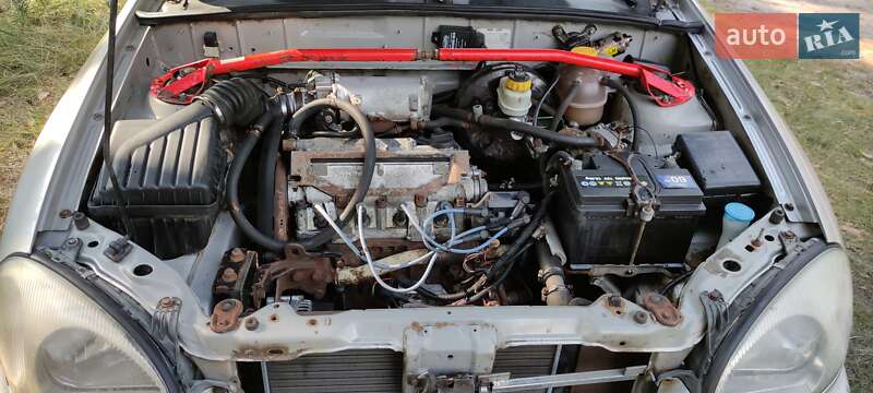 Седан Daewoo Sens 2003 в Киеве