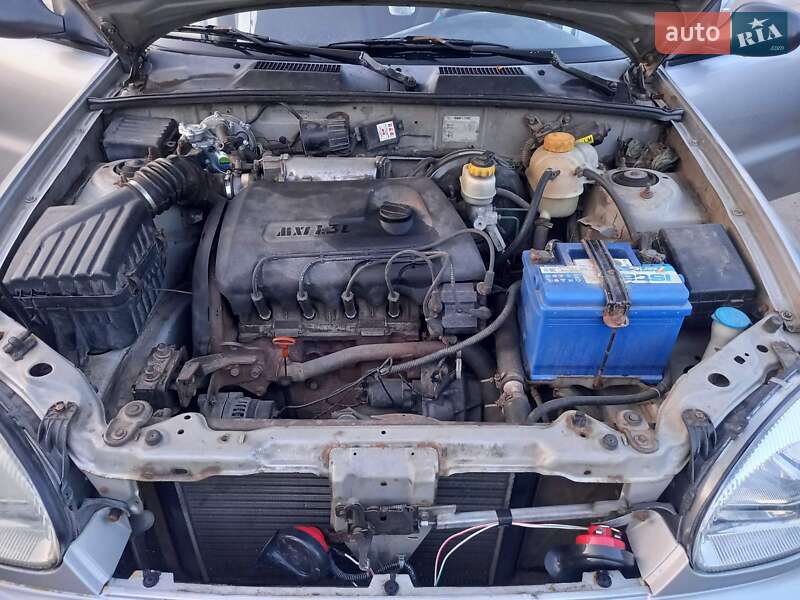 Седан Daewoo Sens 2004 в Запоріжжі