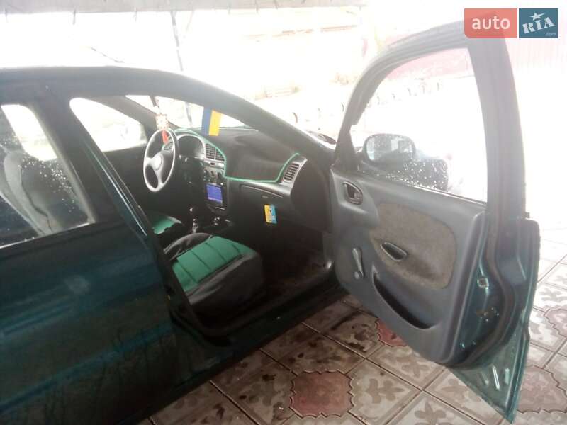 Седан Daewoo Sens 2005 в Новому Бузі