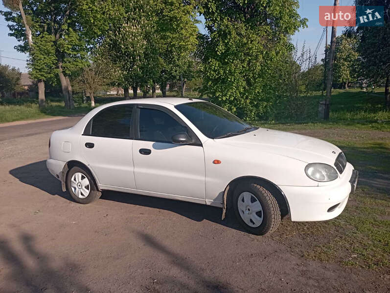 Седан Daewoo Sens 2005 в Гадяче