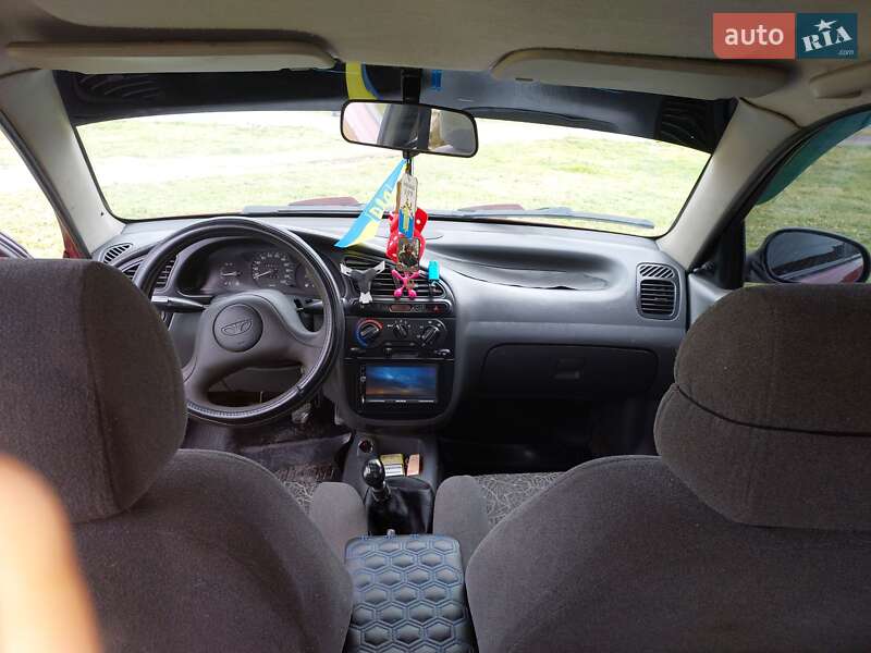 Седан Daewoo Sens 2004 в Белгороде-Днестровском