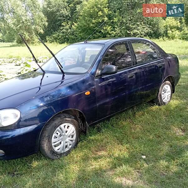 Седан Daewoo Sens 2006 в Мене