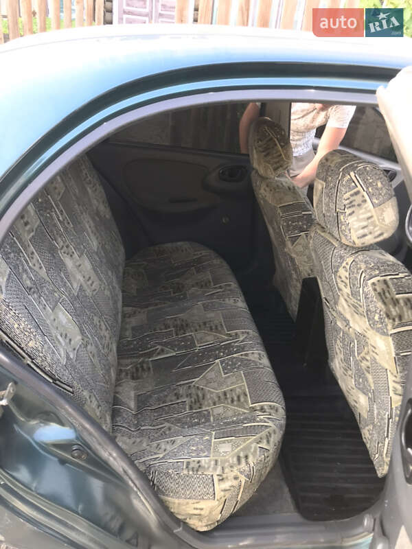 Седан Daewoo Sens 2005 в Сторожинце
