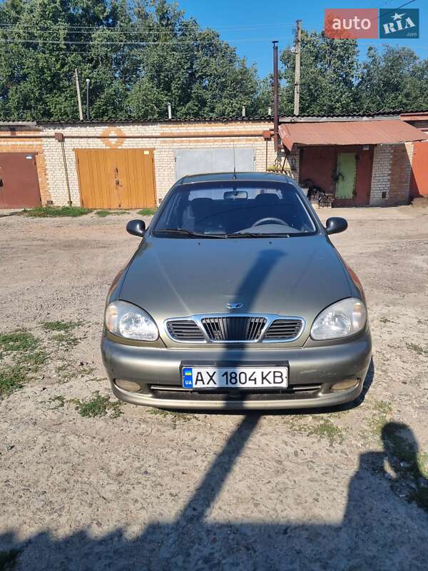 Седан Daewoo Sens 2004 в Ромнах