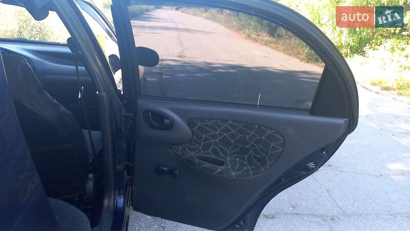 Седан Daewoo Sens 2004 в Балаклее