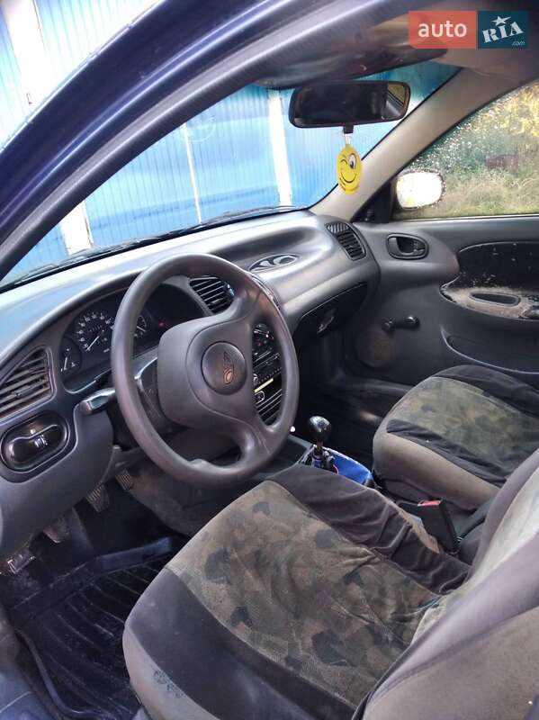 Седан Daewoo Sens 2004 в Радехові