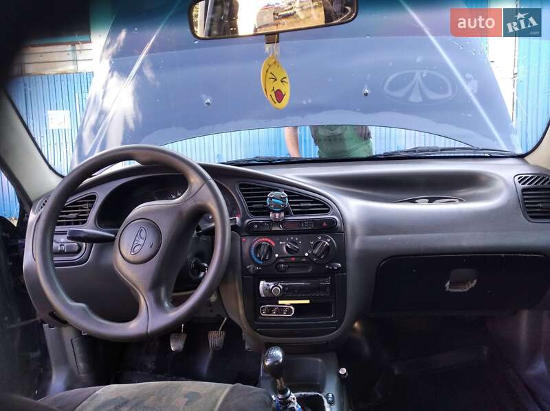 Седан Daewoo Sens 2004 в Радехові