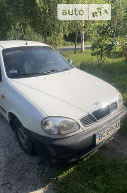 Седан Daewoo Sens 2004 в Львові