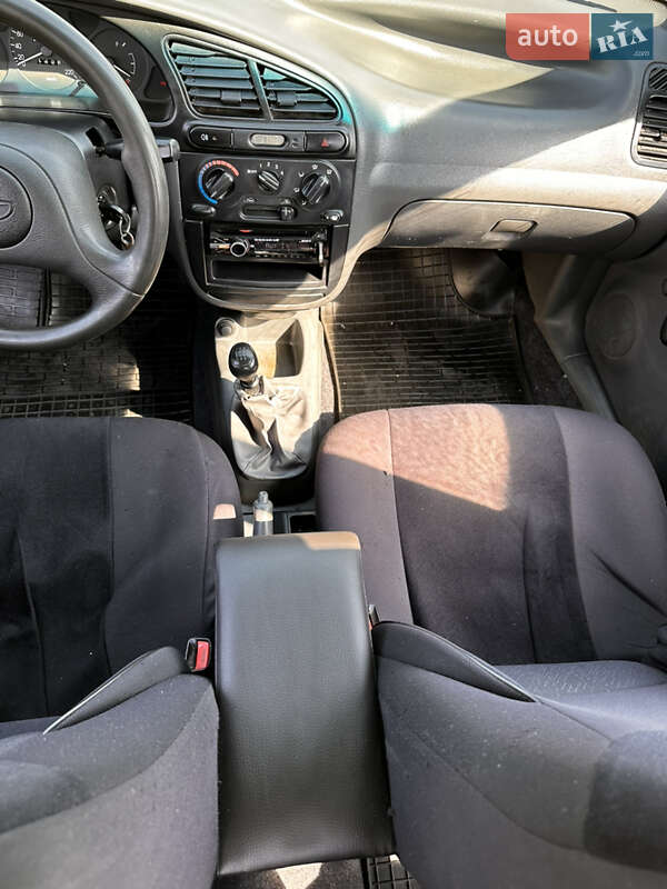 Седан Daewoo Sens 2006 в Снятині