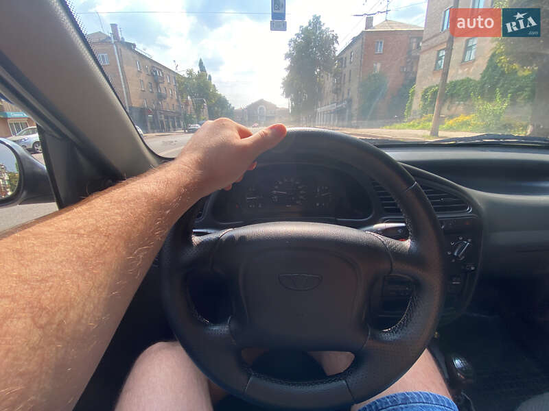 Седан Daewoo Sens 2002 в Кривом Роге