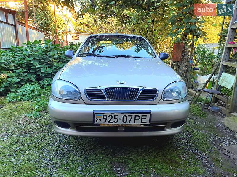 Седан Daewoo Sens 2004 в Ужгороді