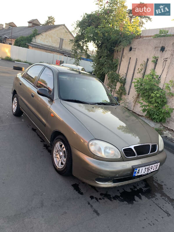 Седан Daewoo Sens 2004 в Киеве