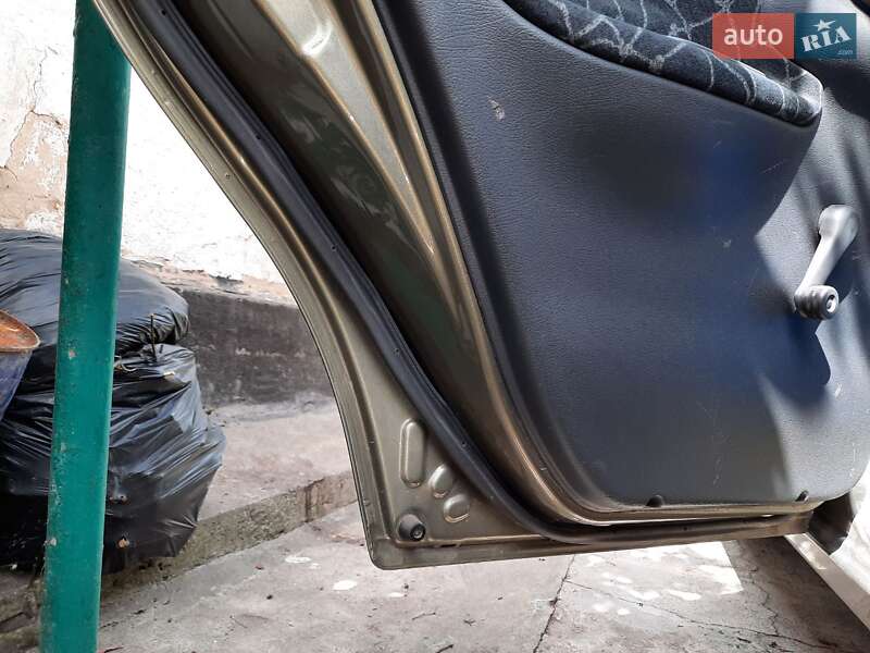 Седан Daewoo Sens 2003 в Запорожье