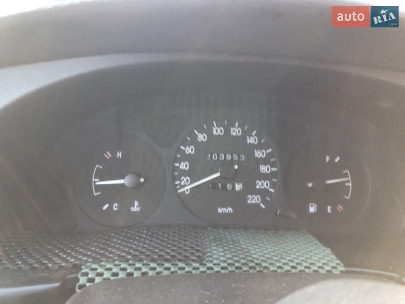 Седан Daewoo Sens 2004 в Киеве