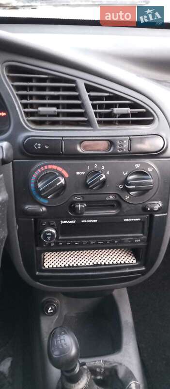 Седан Daewoo Sens 2005 в Киеве