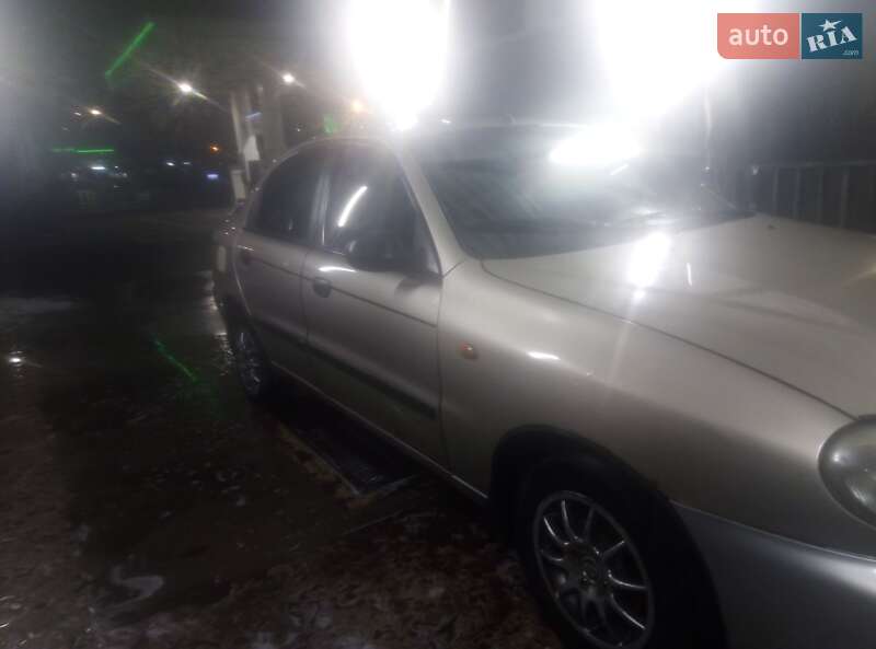 Седан Daewoo Sens 2004 в Ивано-Франковске
