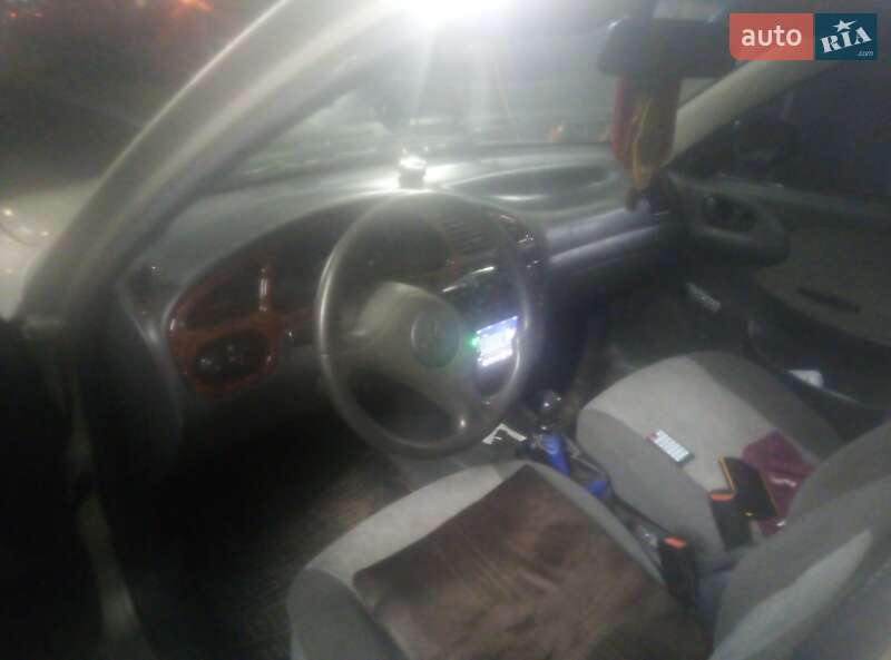 Седан Daewoo Sens 2004 в Ивано-Франковске