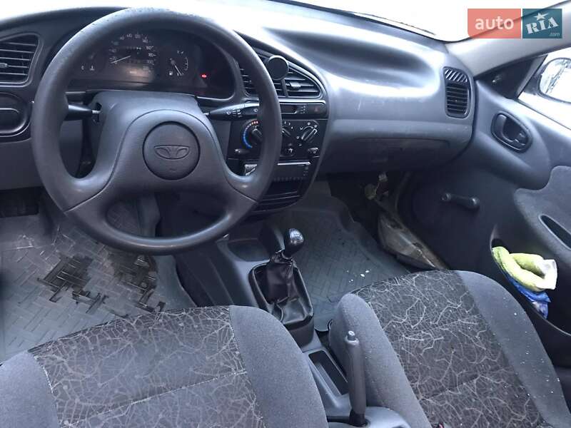 Седан Daewoo Sens 2003 в Львове