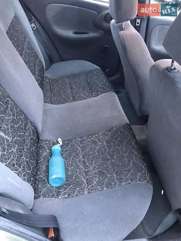 Седан Daewoo Sens 2003 в Львове