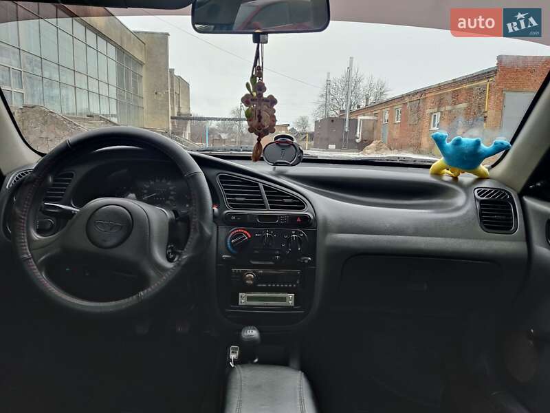 Седан Daewoo Sens 2005 в Сахновщині