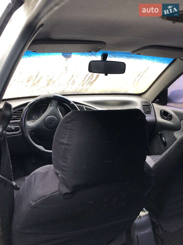 Седан Daewoo Sens 2005 в Кременце