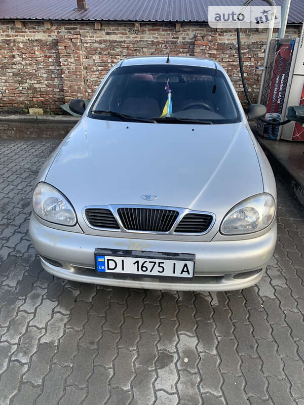 Седан Daewoo Sens 2004 в Львові