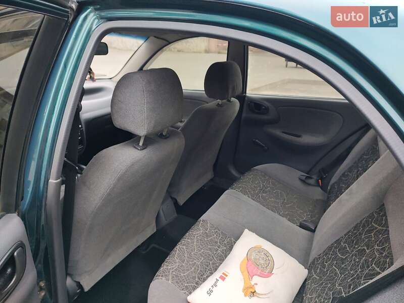 Седан Daewoo Sens 2004 в Одесі